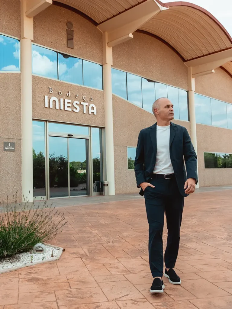 Bodega-Andres-Iniesta-·-Footer-4-768x1023